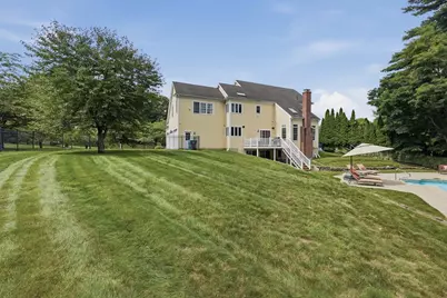 8 Juniper Road, Upton, MA 01568 - Photo 5
