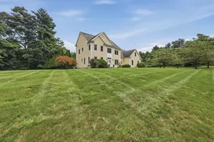 8 Juniper Rd, Upton, MA 01568 - Photo 3