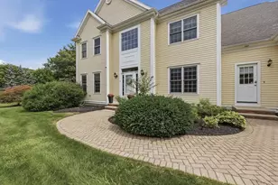 8 Juniper Rd, Upton, MA 01568 - Photo 3