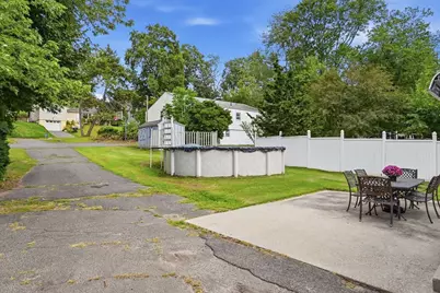89 Abbott St, Springfield, MA 01118 - Photo 35