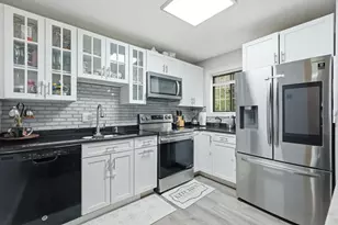 170 E Hadley, Amherst, MA 01002 - Photo 5