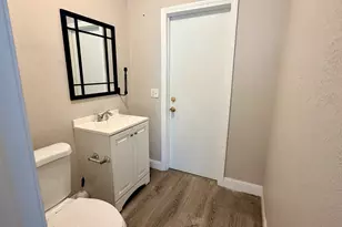 246 Montcalm St, Chicopee, MA 01020 - Photo 19