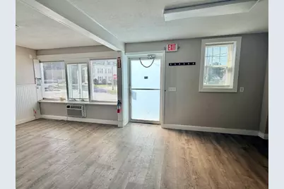 246 Montcalm St. #C, Chicopee, MA 01020 - Photo 11