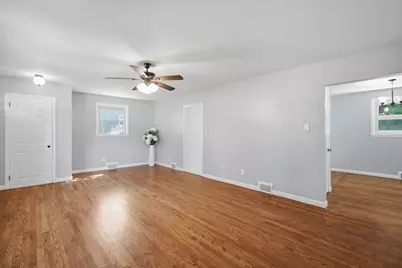 218 Maple St, East Longmeadow, MA 01028 - Photo 13