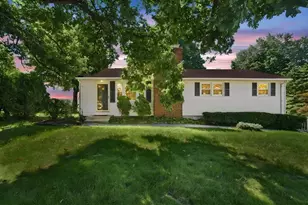218 Maple St, East Longmeadow, MA 01028 - Photo 5