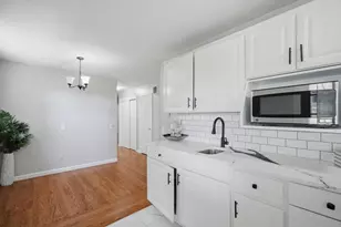 218 Maple St, East Longmeadow, MA 01028 - Photo 17