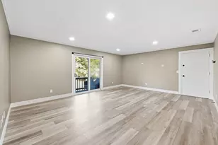 17 Thayer Pond Dr, Oxford, MA 01537 - Photo 9