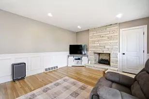 169 Raven, Lowell, MA 01852 - Photo 7