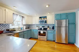 26 George St, Winthrop, MA 02152 - Photo 9
