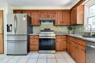 6 Salvi Dr, Framingham, MA 01701 - Photo 9