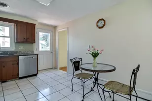 6 Salvi Dr, Framingham, MA 01701 - Photo 11