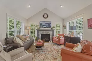 6 Wyndbrook Ln, Tyngsborough, MA 01879 - Photo 5