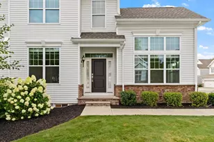 2 Phoebe St, Methuen, MA 01844 - Photo 1