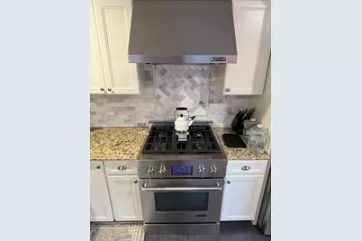 2 Temple St, Framingham, MA 01702 - Photo 17