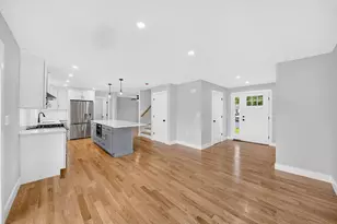 16 Neillian Way, Bedford, MA 01730 - Photo 5