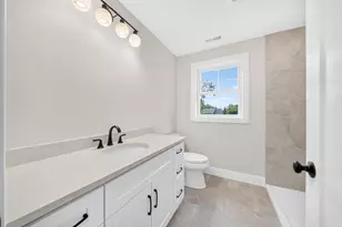 16 Neillian Way, Bedford, MA 01730 - Photo 21
