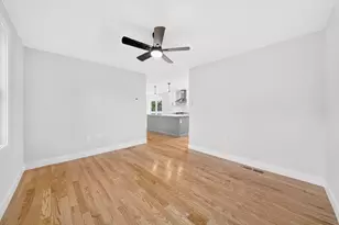 16 Neillian Way, Bedford, MA 01730 - Photo 9