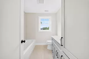 16 Neillian Way, Bedford, MA 01730 - Photo 13