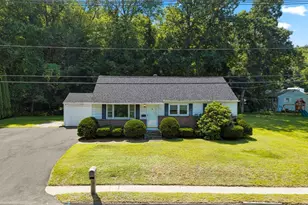 127 Springfield St, Palmer, MA 01069 - Photo 1