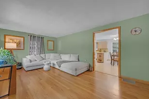 127 Springfield St, Palmer, MA 01069 - Photo 5