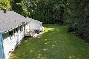 127 Springfield St, Palmer, MA 01069 - Photo 25