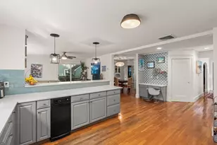 24 Holland St, Needham, MA 02492 - Photo 9