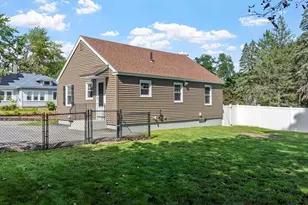 4 Maverick St, Fitchburg, MA 01420 - Photo 33