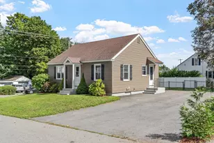 4 Maverick St, Fitchburg, MA 01420 - Photo 3