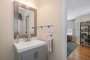 32 Common St, Waltham, MA 02451 - Photo 3