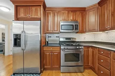 32 Common St. #3-4, Waltham, MA 02451 - Photo 17