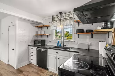 22 Loring Rd, Methuen, MA 01844 - Photo 7