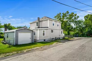 22 Loring Rd, Methuen, MA 01844 - Photo 3