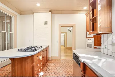 52 Mattoon St #1, Springfield, MA 01105 - Photo 9