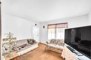 76 Howard St, Ludlow, MA 01056 - Photo 7