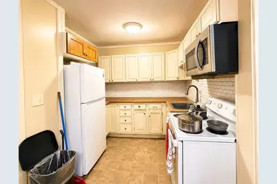 145-147 Hancock St, Springfield, MA 01109 - Photo 7