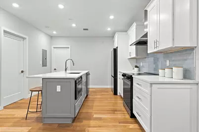 267 Old Colony #206, Boston, MA 02127 - Photo 3