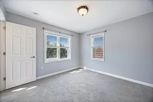122 Locust St, Haverhill, MA 01830 - Photo 17