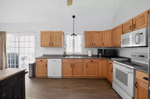 79 Emerald Dr, Lynn, MA 01904 - Photo 11
