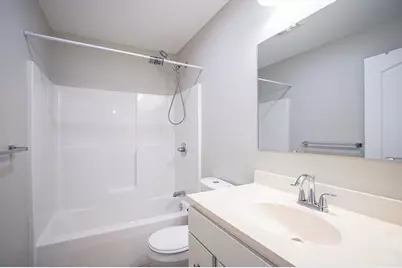 18 Healey St #18, Springfield, MA 01151 - Photo 9