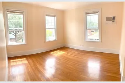 53 Oakland St #2, Medford, MA 02155 - Photo 5