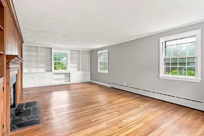 92 Oak Hollow Rd, Springfield, MA 01128 - Photo 11
