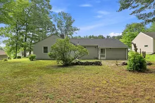 92 Oak Hollow Rd, Springfield, MA 01128 - Photo 37