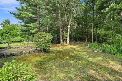 92 Oak Hollow Rd, Springfield, MA 01128 - Photo 41