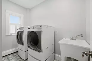 2 Ocean Ave, Swampscott, MA 01907 - Photo 27