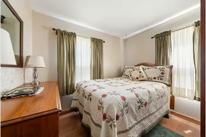 136 Laurie Ln, Lowell, MA 01854 - Photo 21