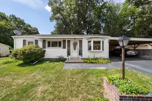136 Laurie Ln, Lowell, MA 01854 - Photo 1