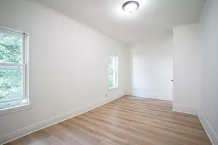3 Charles St, Chicopee, MA 01020 - Photo 11