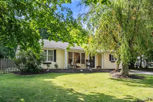8 Vista Dr, Shrewsbury, MA 01545 - Photo 1