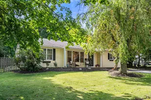 8 Vista Dr, Shrewsbury, MA 01545 - Photo 1
