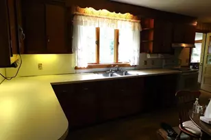 103 Chester St, West Springfield, MA 01089 - Photo 13